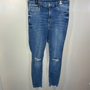 H&M &Denim Cut Capri Ripped Knee Denim Blue Jeans  Skinny Size 30‎ High Wasted